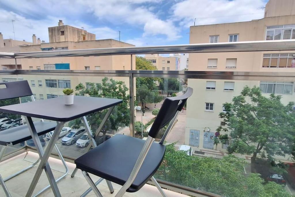 Room City Estepona Estudio Mar Bagian luar foto